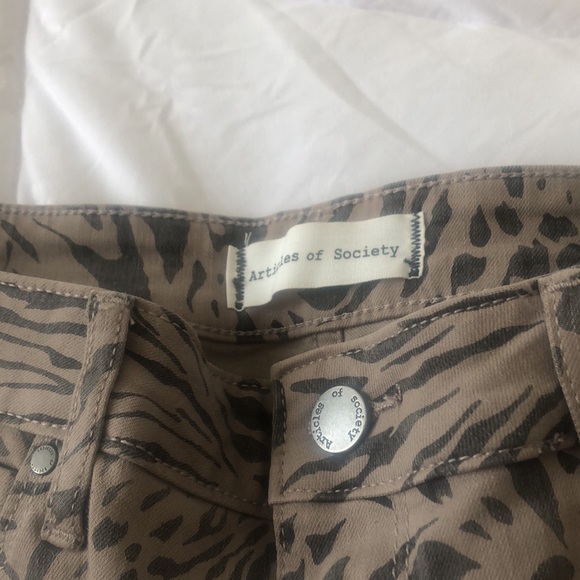 New with Tags Articles of Society High Rise Crop Pants - Picture 4 of 6